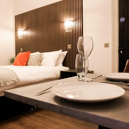 Apartmán Lovely Flat On Bath Road - Flat 5 *