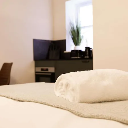 Lovely Flat On Bath Road - Flat 5
