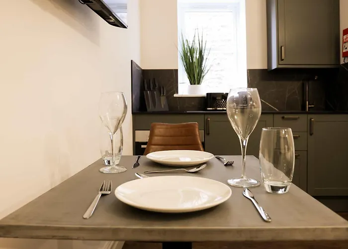 Lovely Flat On Bath Road - Flat 5 Apartmán