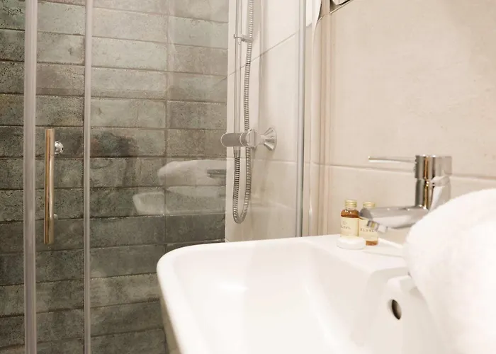 Lovely Flat On Bath Road - Flat 5